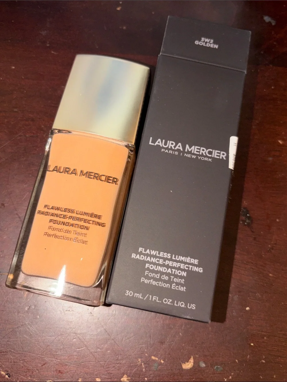 🙏♥️Laura Mercier Golden Flawless Lumiere Radiance Perfecting Foundation